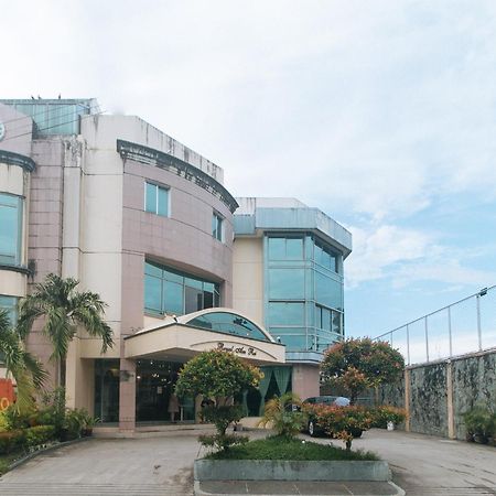 Royal Am Rei Hotel By Reddoorz Bacolod Ngoại thất bức ảnh