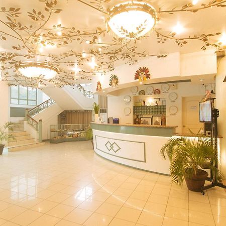 Royal Am Rei Hotel By Reddoorz Bacolod Ngoại thất bức ảnh