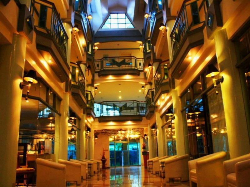 Royal Am Rei Hotel By Reddoorz Bacolod Ngoại thất bức ảnh